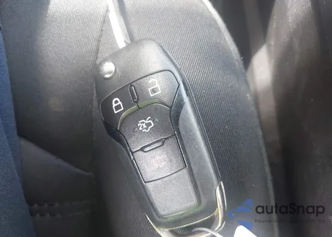 2013 Ford Fusion Hybrid Se z USA, uszkodzony, nr VIN 3FA6P0LU9DR355247